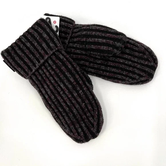 LULULEMON Textured Fleece Lined Mittens Womens XS Small XS/S Black NWT - Picture 4 of 8